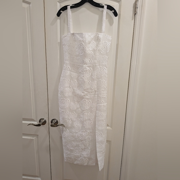 B3. NWOT AMANDA UPRICHARD MONICA DRESS - Picture 5 of 7